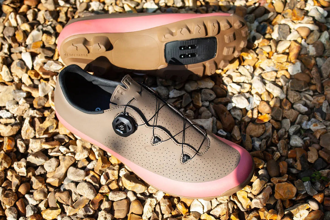 ROAD SHOES